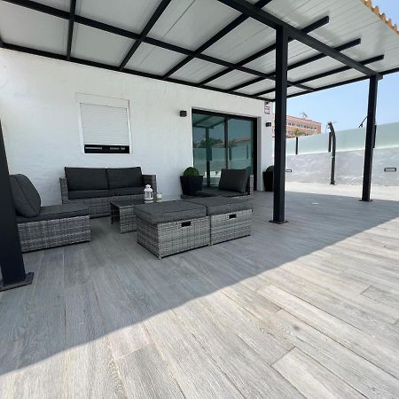 Agradable Bungalow Con Piscina Playa del Inglés Exteriör bild