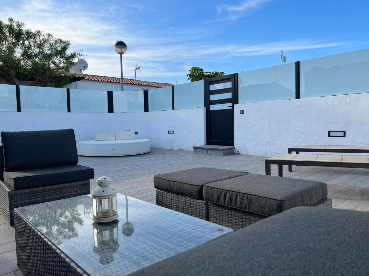 Agradable Bungalow Con Piscina Playa del Inglés Exteriör bild