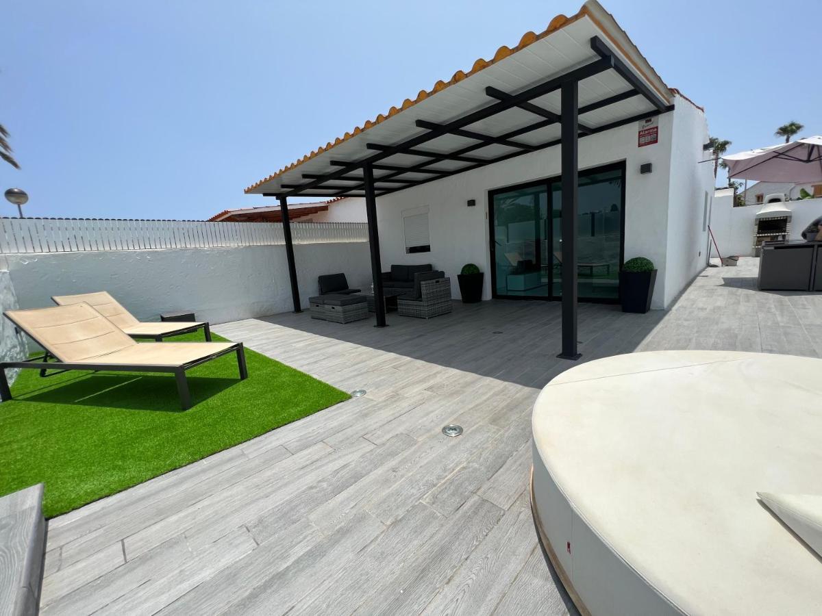 Agradable Bungalow Con Piscina Playa del Inglés Exteriör bild